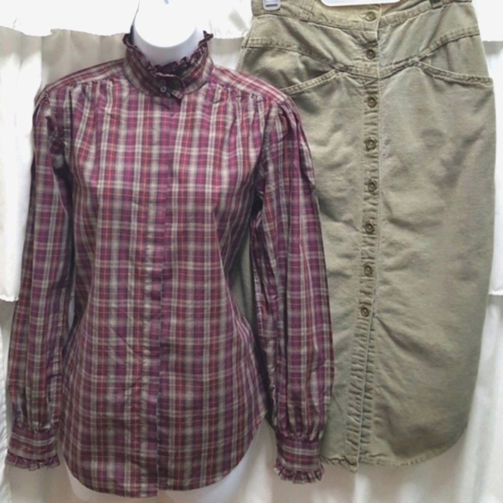 Vintage Hathaway Ruffle Neck Blouse
